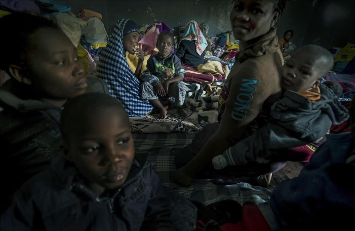 Refugiados atrapados en Libia Refugiados atrapados en Libia