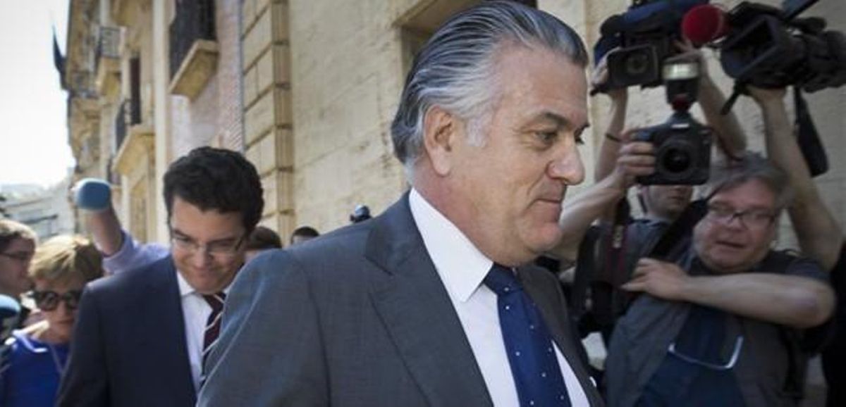 El extesorero y senador del PP, Luis Bárcenas, comparece en los juzgados de Valencia, el pasado mes de mayo. El extesorero y senador del PP, Luis Bárcenas, comparece en los juzgados de Valencia, el pasado mes de mayo.