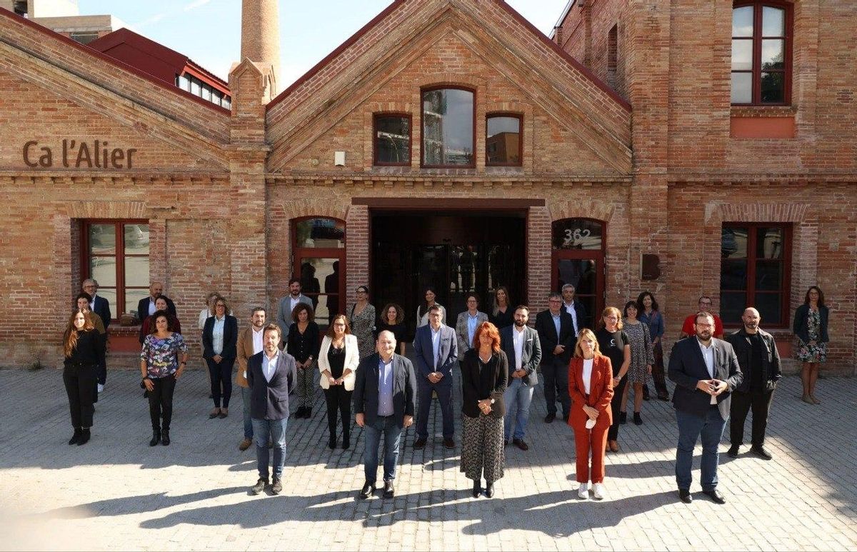 Barcelona acull la constitució de la Xarxa espanyola de centres d’innovació urbana Barcelona acull la constitució de la Xarxa espanyola de centres d’innovació urbana