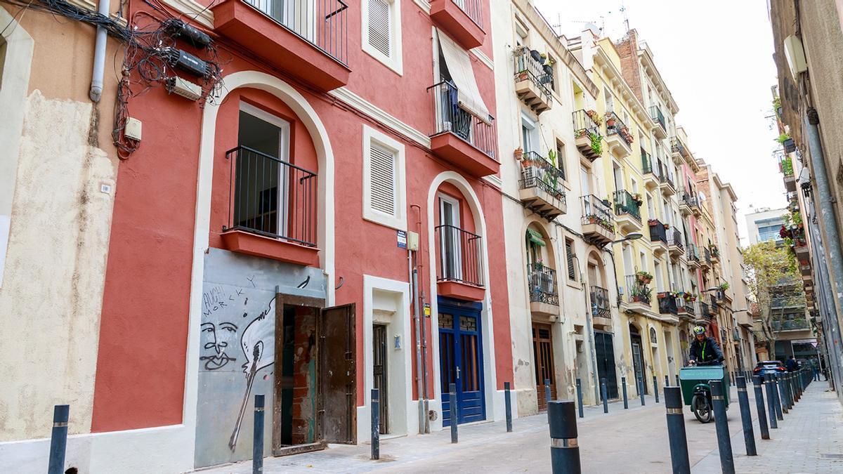 Arrels obre un nou centre per allotjar persones sense llar al Poblenou de Barcelona
