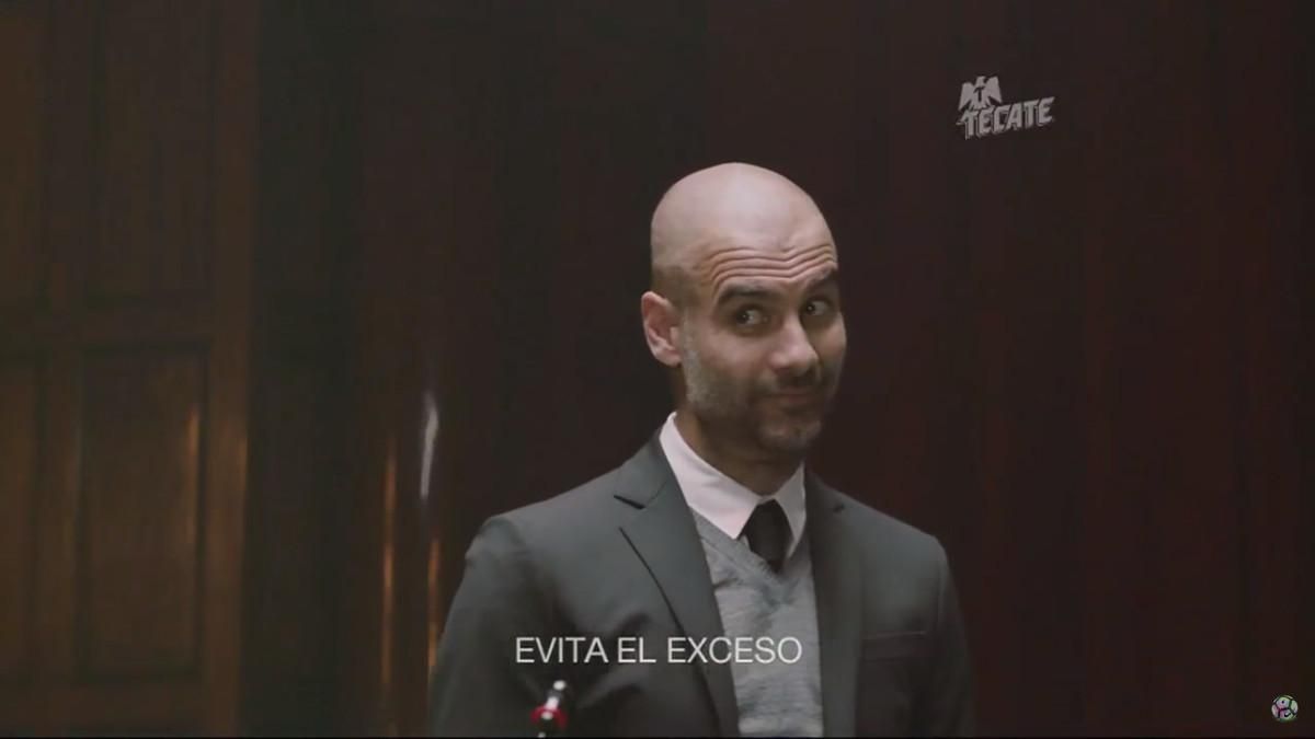 Pep Guardiola, en el espot publicitario de la marca de cerveza mexicana Tecate. Pep Guardiola, en el espot publicitario de la marca de cerveza mexicana Tecate.
