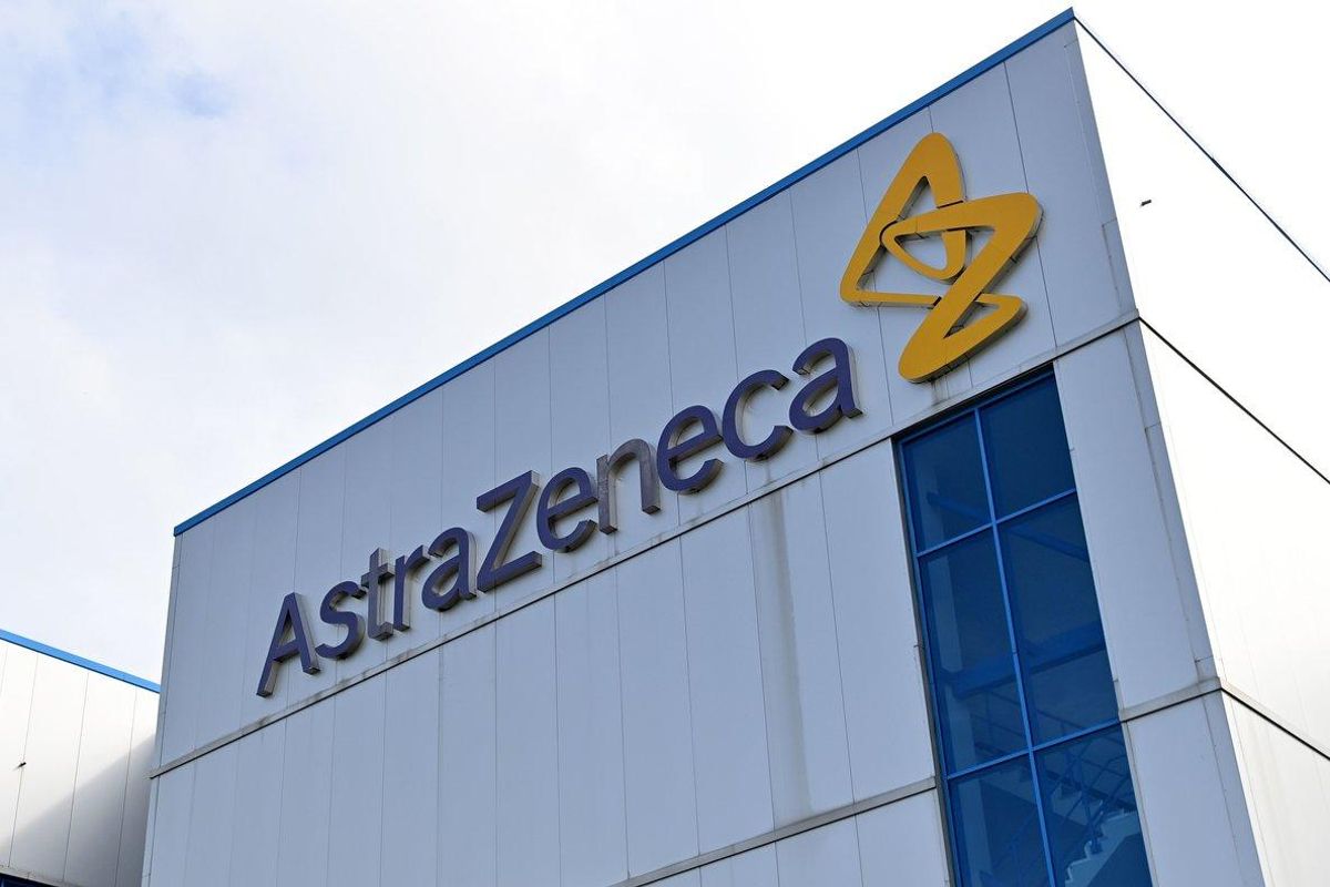Junto a las farmacéuticas Pfizer y Moderna, AstraZeneca es una de las tres compañías que tienen estudios en la fase 3 en Estados Unidos. Junto a las farmacéuticas Pfizer y Moderna, AstraZeneca es una de las tres compañías que tienen estudios en la fase 3 en Estados Unidos.