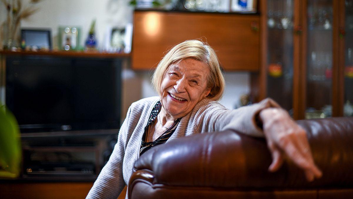 La señora Dolors obligada a dejar su vivienda tras 60 años de vida en el barrio de Sant Antoni