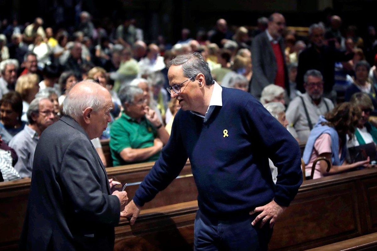 Jordi Pujol habla con Quim Torra en un acto en favor de los presos del 1-O, el pasado octubre en Montserrat. Jordi Pujol habla con Quim Torra en un acto en favor de los presos del 1-O, el pasado octubre en Montserrat.