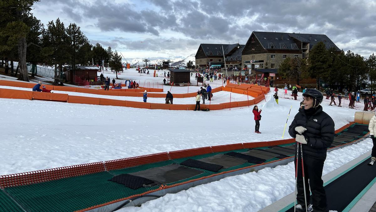 Les estacions d’esquí d’FGC pateixen aturades parcials per la vaga de treballadors