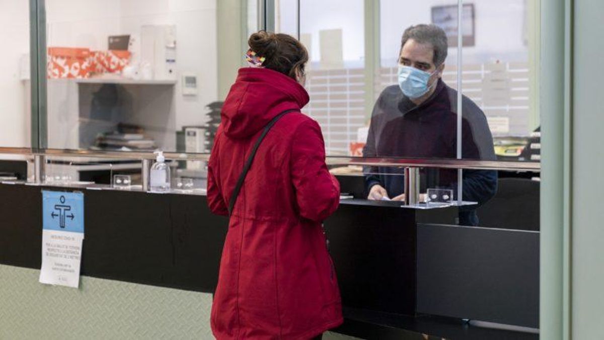 Los servicios sociales de Barcelona incorporarán a un centenar de profesionales Los servicios sociales de Barcelona incorporarán a un centenar de profesionales