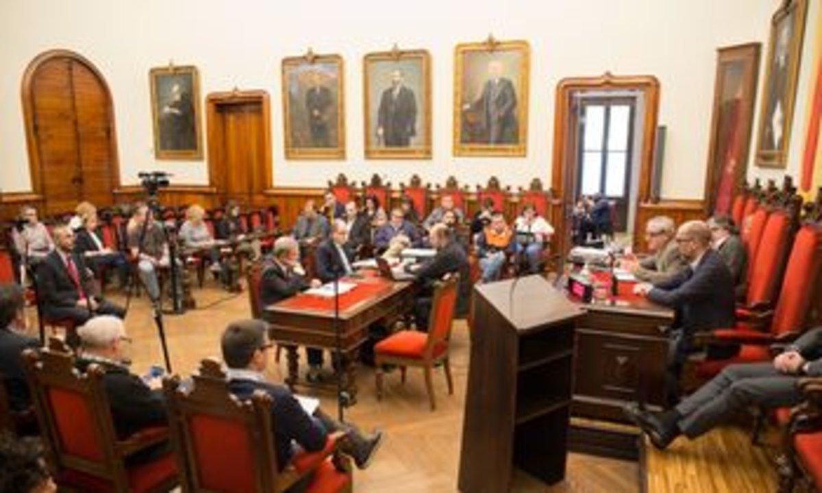 Imagen de un Pleno Municipal en Terrassa. Imagen de un Pleno Municipal en Terrassa.