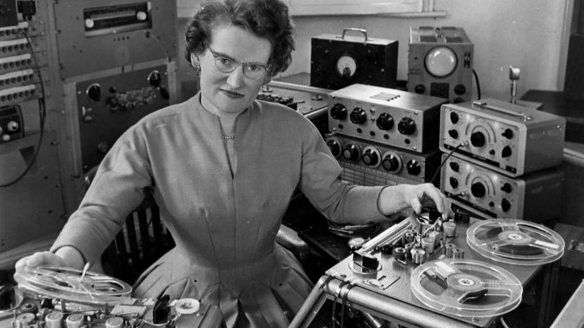 ‘Sisters with transistor’: la fascinant (i oblidada) història de les pioneres de la música electrònica