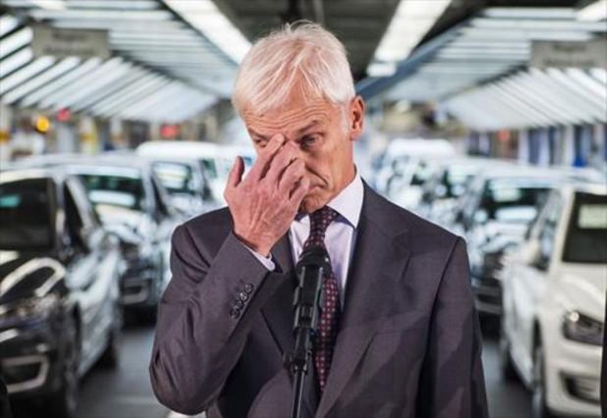 Matthias Müller, presidente de Volkswagen, en la fábrica de Wolfsburg. Matthias Müller, presidente de Volkswagen, en la fábrica de Wolfsburg.