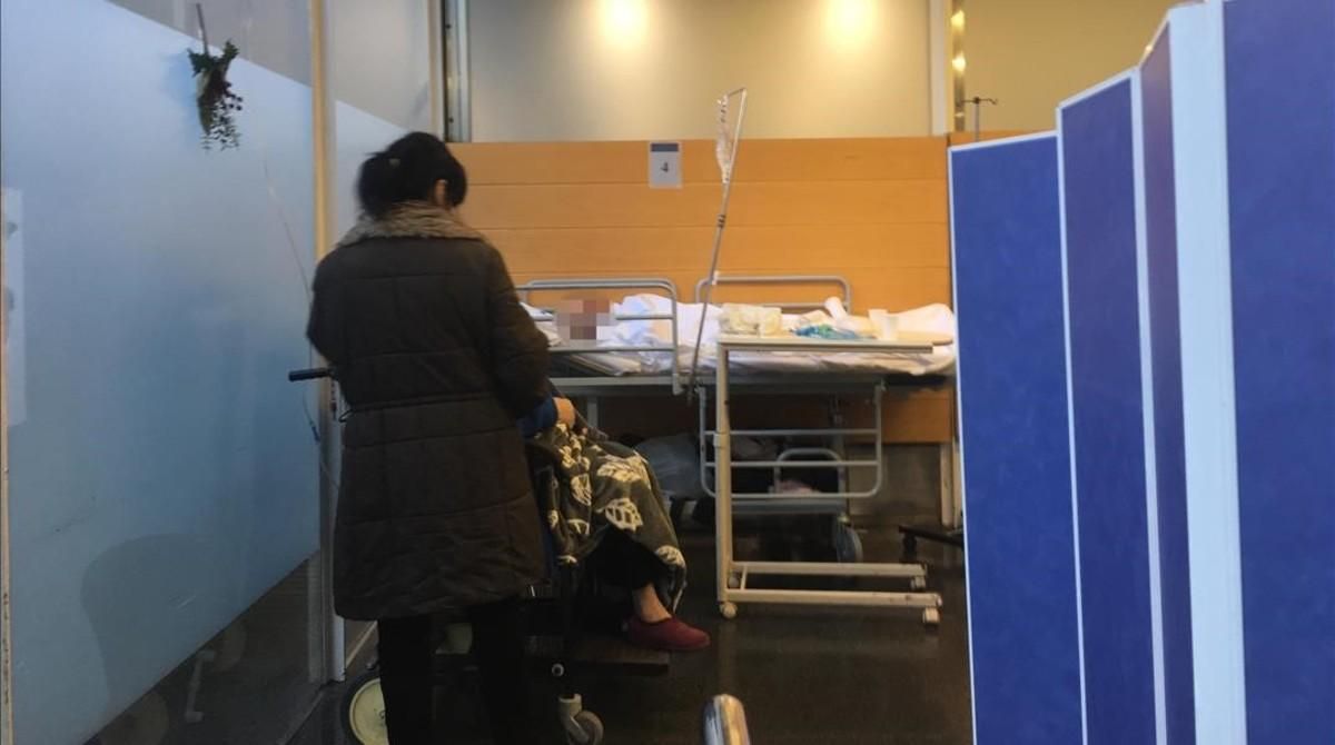 Un enfermo en un hospital. Un enfermo en un hospital.