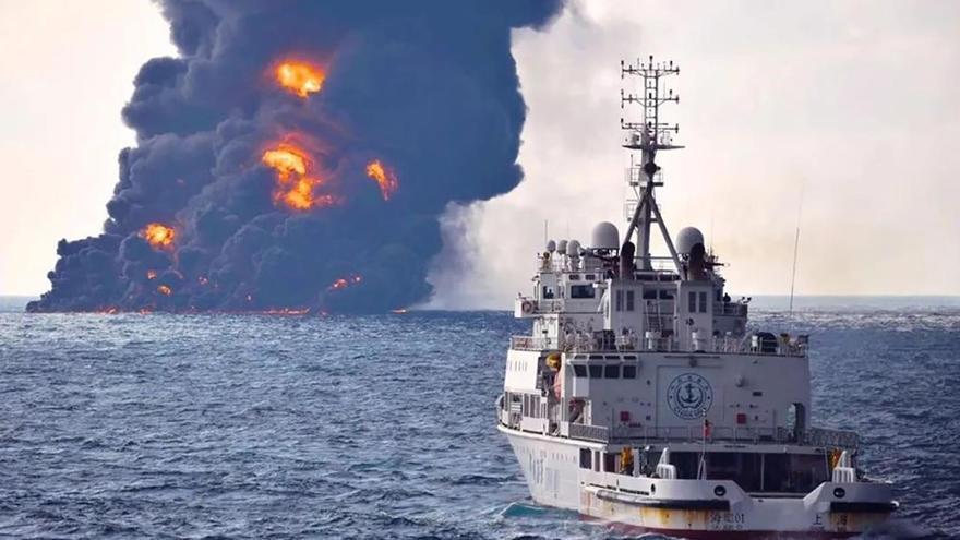 El Petrolero Hundido En El Mar De China Provoca Una Mancha De 18 Km