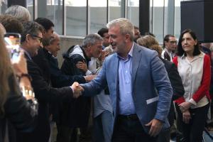 El candidato del PSC, Jaume Collboni, en un mitin con colectivos del ámbito del deporte