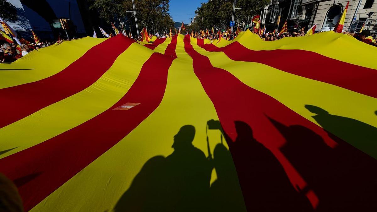Encuesta CEO: El 'no' a la independencia de Catalunya aventaja en tres puntos al 'sí' Encuesta CEO: El 'no' a la independencia de Catalunya aventaja en tres puntos al 'sí'