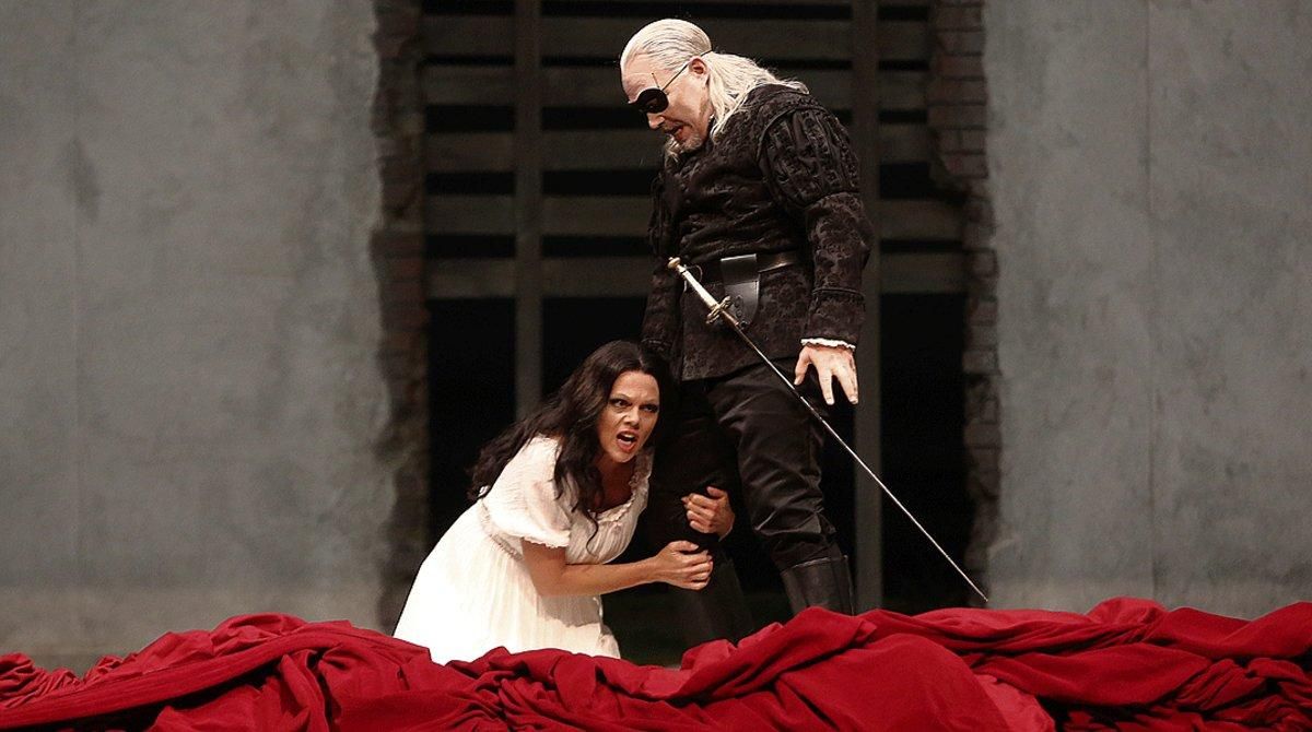 Christopher Maltman y Miah Persson, en un ensayo del ’Don Giovanni’ de Mozart que acoge el Liceu. Christopher Maltman y Miah Persson, en un ensayo del ’Don Giovanni’ de Mozart que acoge el Liceu.