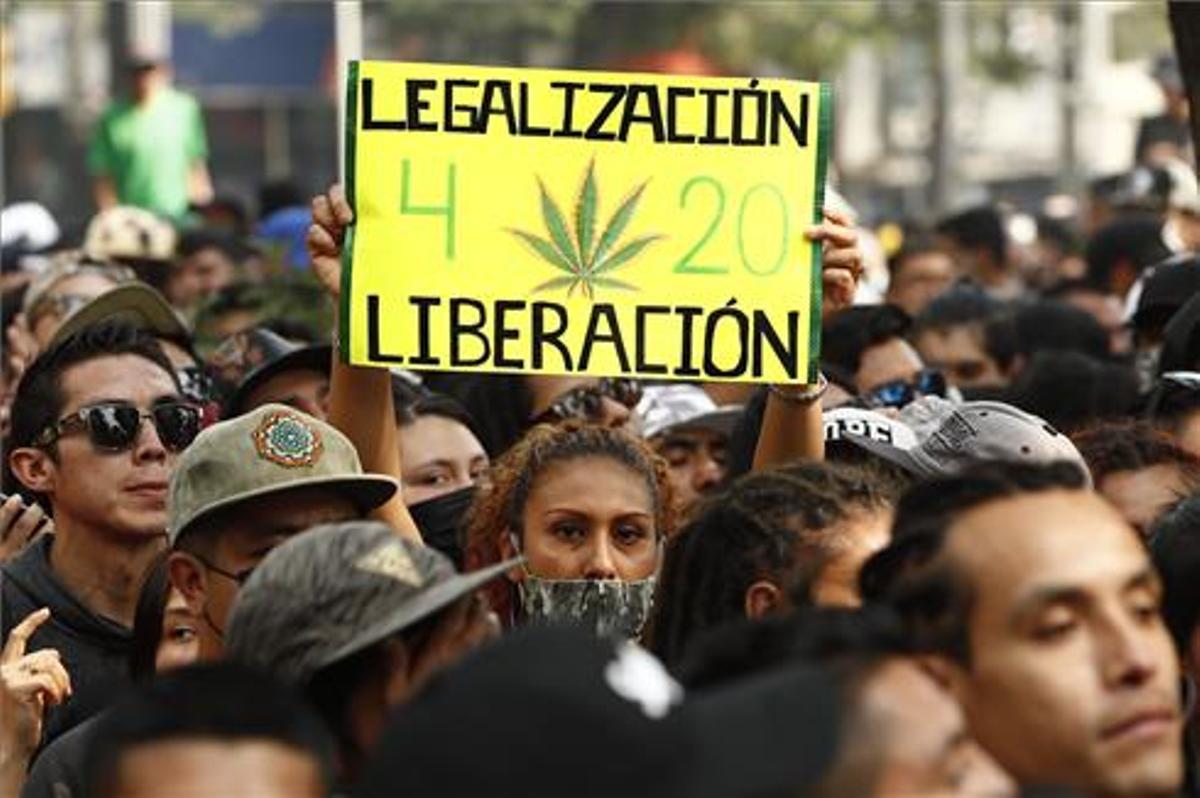 México sale a las calles para pedir la legalización del consumo de cannabis
