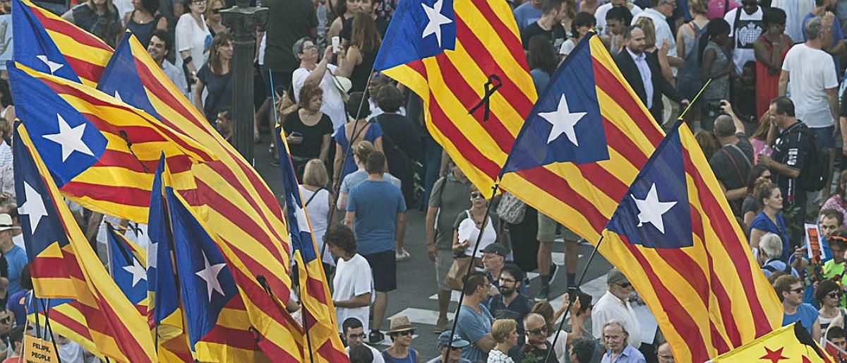 Des del fill del xòfer fins a 120 personalitats catalanes Des del fill del xòfer fins a 120 personalitats catalanes