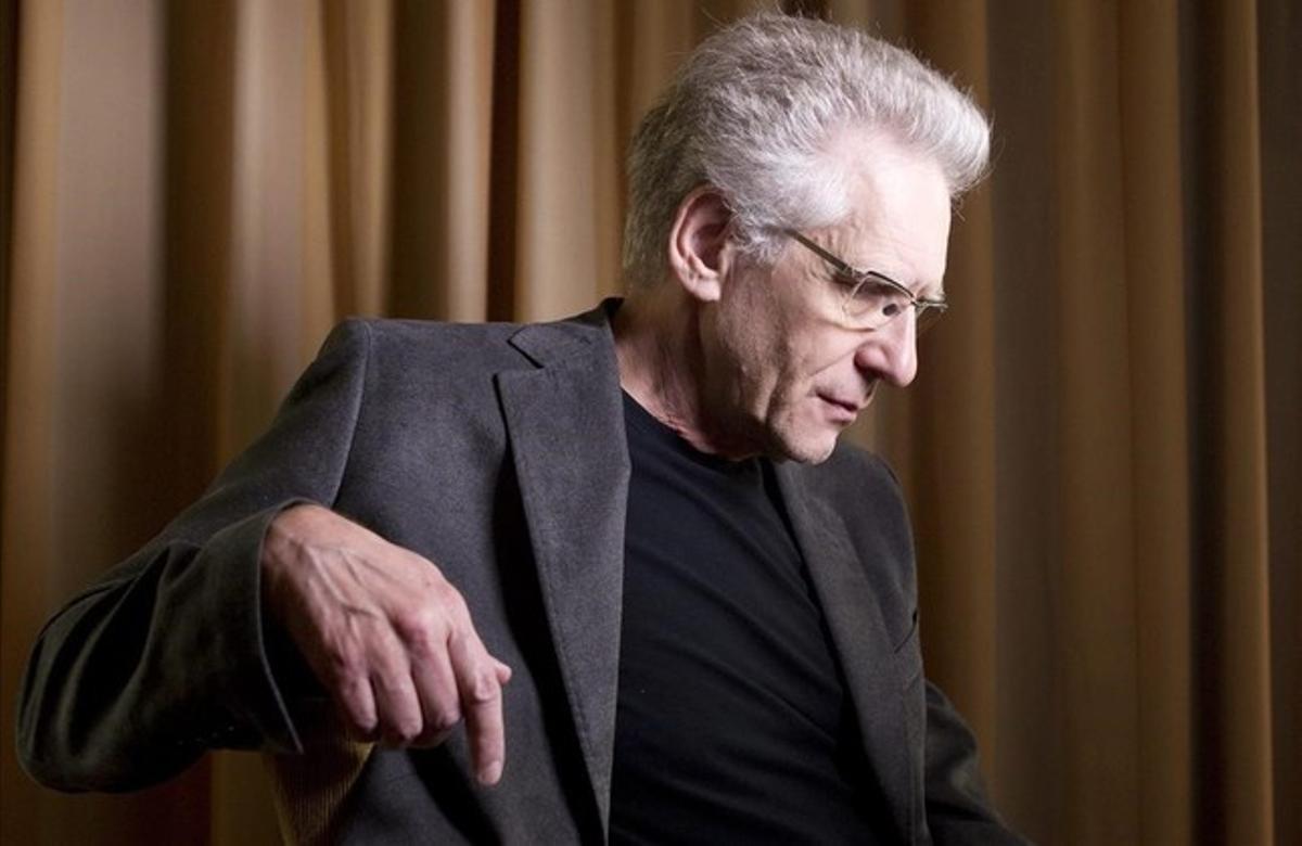 fcasals16962002 david cronenberg poses for photos as he promotes t160111142621 fcasals16962002 david cronenberg poses for photos as he promotes t160111142621