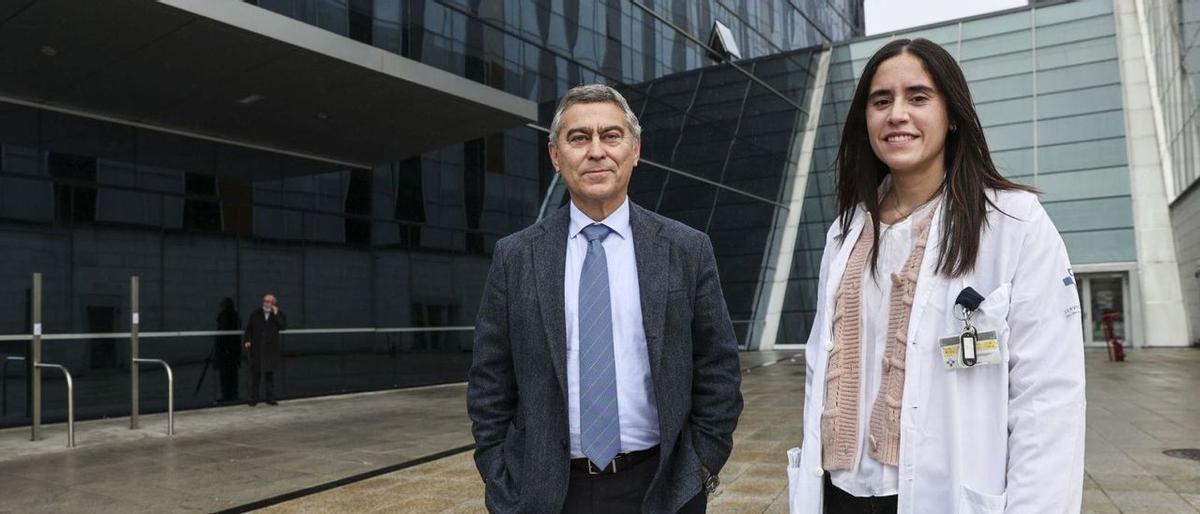 La médica que detecta y combate unos raros cánceres en Asturias