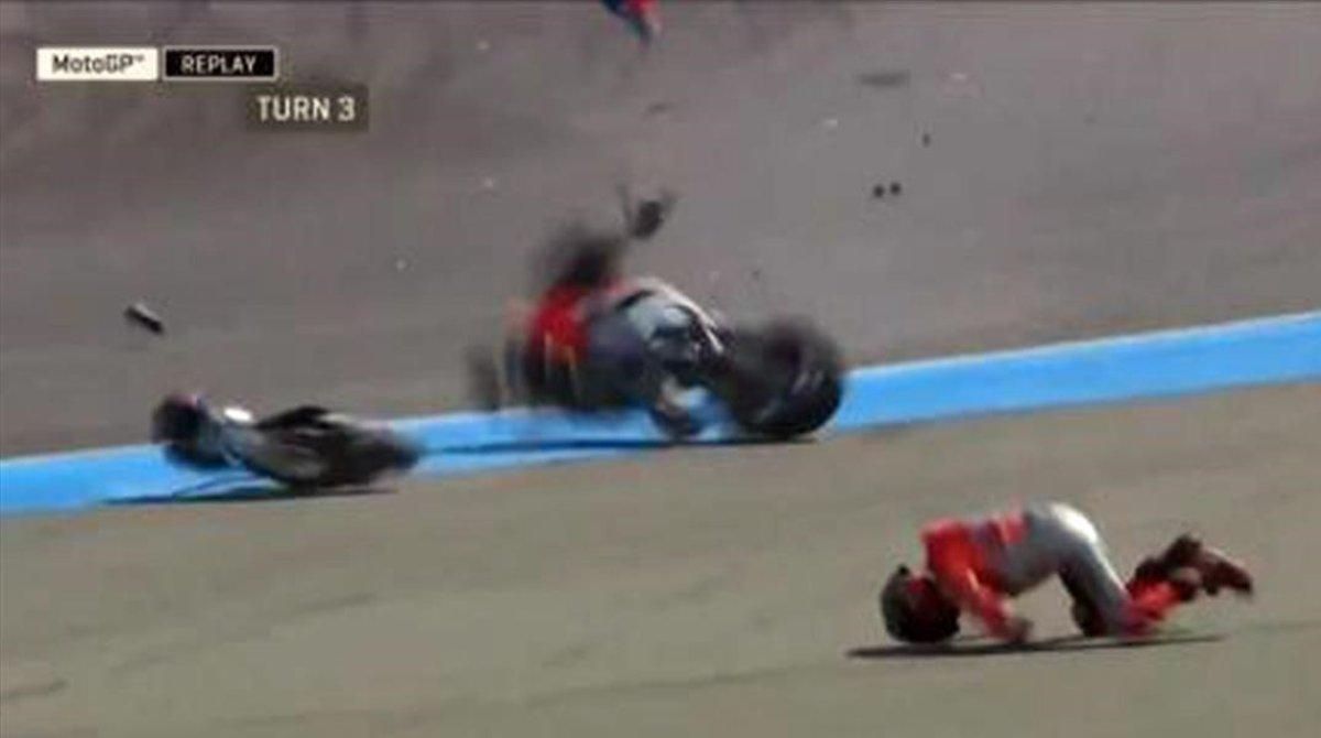 Esgarrifós accident de Lorenzo, a Tailàndia, sense conseqüències greus Esgarrifós accident de Lorenzo, a Tailàndia, sense conseqüències greus