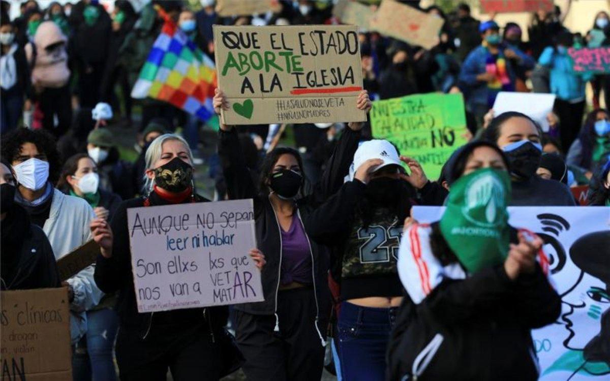 Protestas de mujeres en Ecuador.