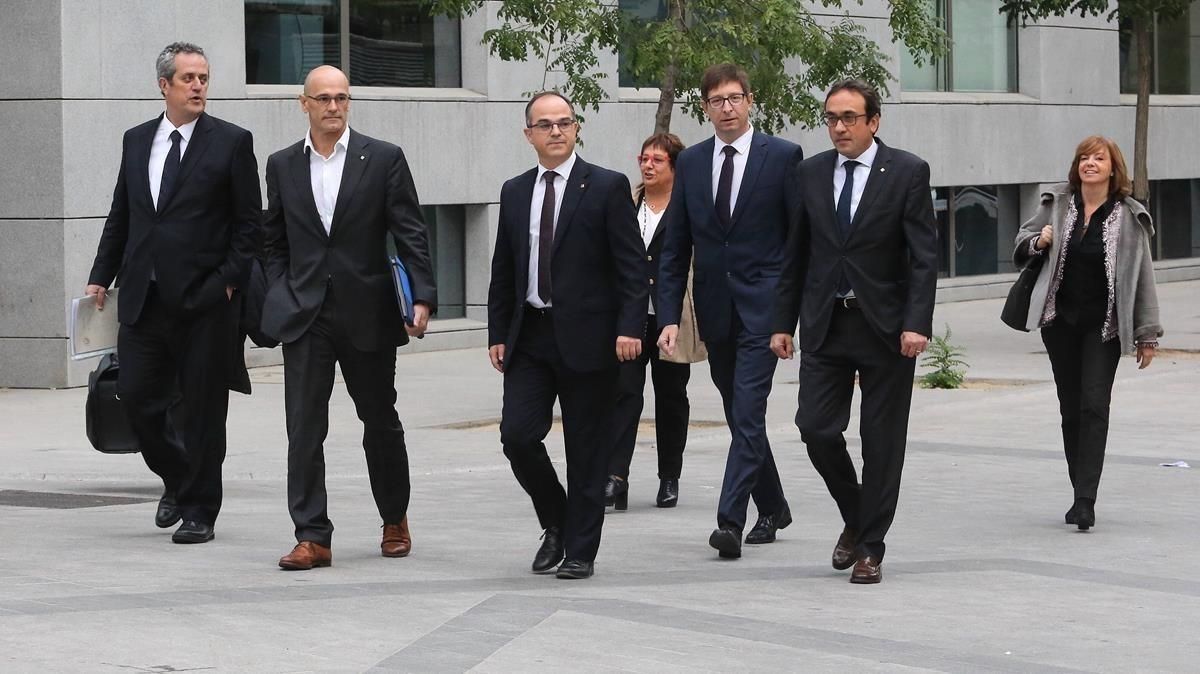 Siete de los ’consellers’ cesados a quienes la jueza Carmen Lamela ordenó prisión provisional. Siete de los ’consellers’ cesados a quienes la jueza Carmen Lamela ordenó prisión provisional.