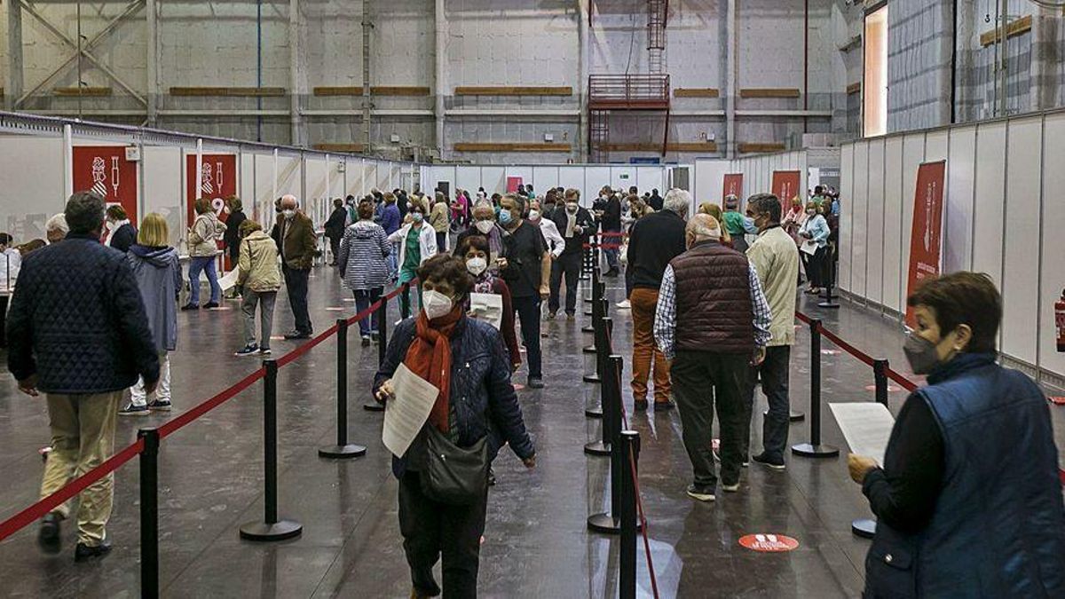 "Debemos recordar el pasado para no condenarnos a repetirlo" "Debemos recordar el pasado para no condenarnos a repetirlo"