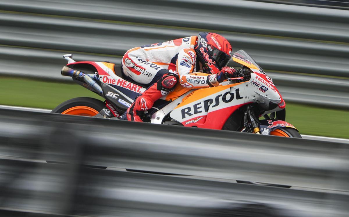 Marc Márquez (Honda) ha sido uno de los pocos que ha conseguido, hoy, pelearse con las Ducati, dominadoras en Tailandia. 