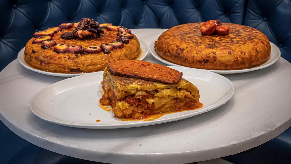 Tortillas de pulpo, sobrasada y brie, y chorizo guisado de Mantequerías Pirenaicas. Tortillas de pulpo, sobrasada y brie, y chorizo guisado de Mantequerías Pirenaicas.