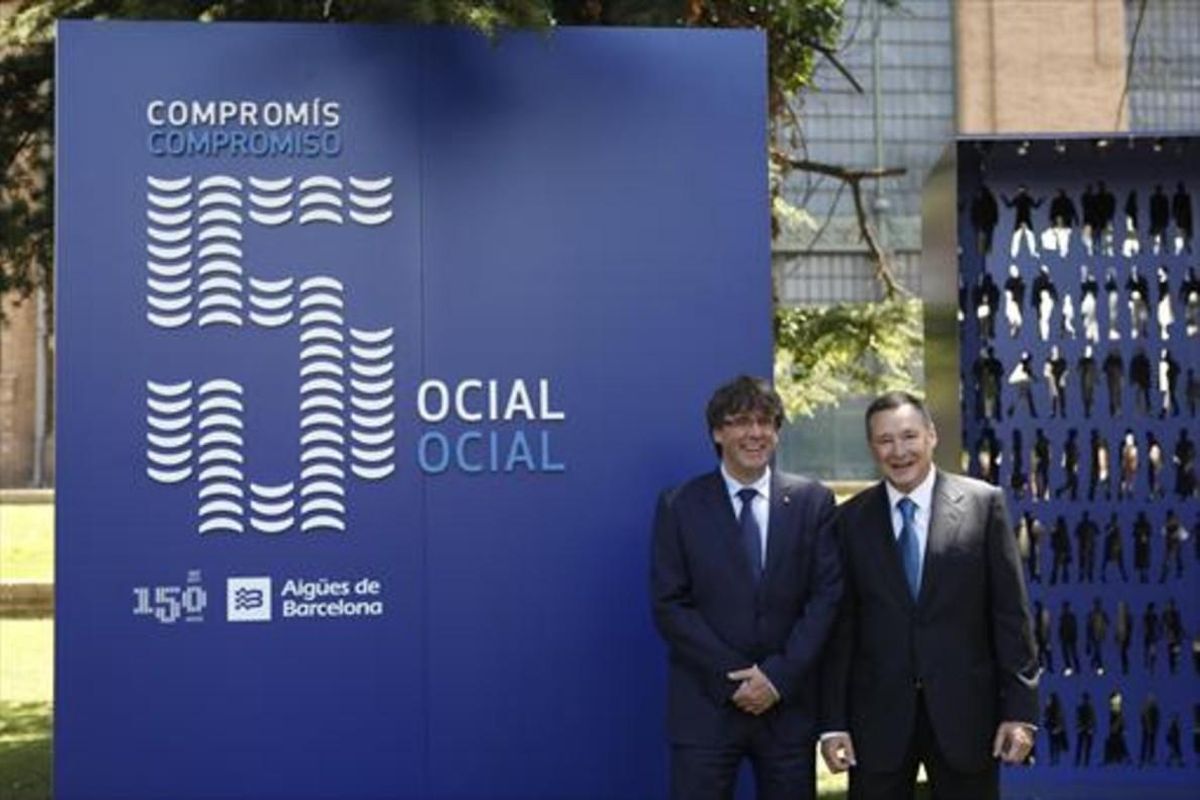 Aniversario de Agbar 8Carles Puigdemont (izquierda) y Àngel Simón. Aniversario de Agbar 8Carles Puigdemont (izquierda) y Àngel Simón.