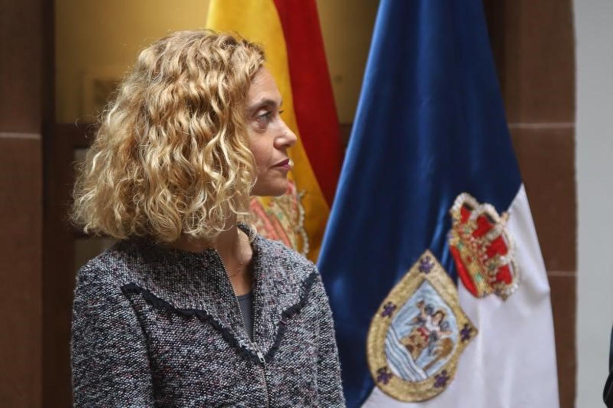 La presidenta del Congreso, Meritxell Batet, el pasado 22 de abril de 2022 durante su visita institucional a Santa Cruz de La Palma.