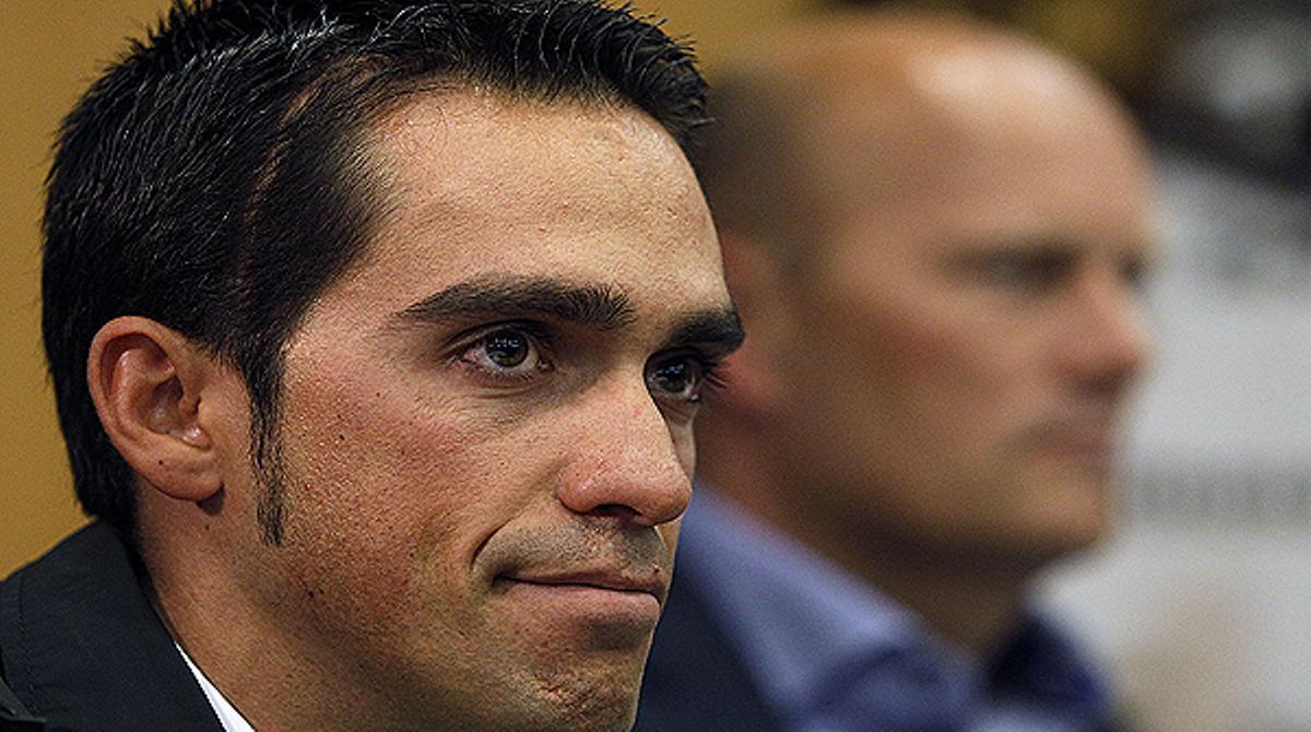 El Ciclista Alberto Contador En La Rueda De Prensa Donde Ha Proclamado Su Inocencia Y Su Total 0287