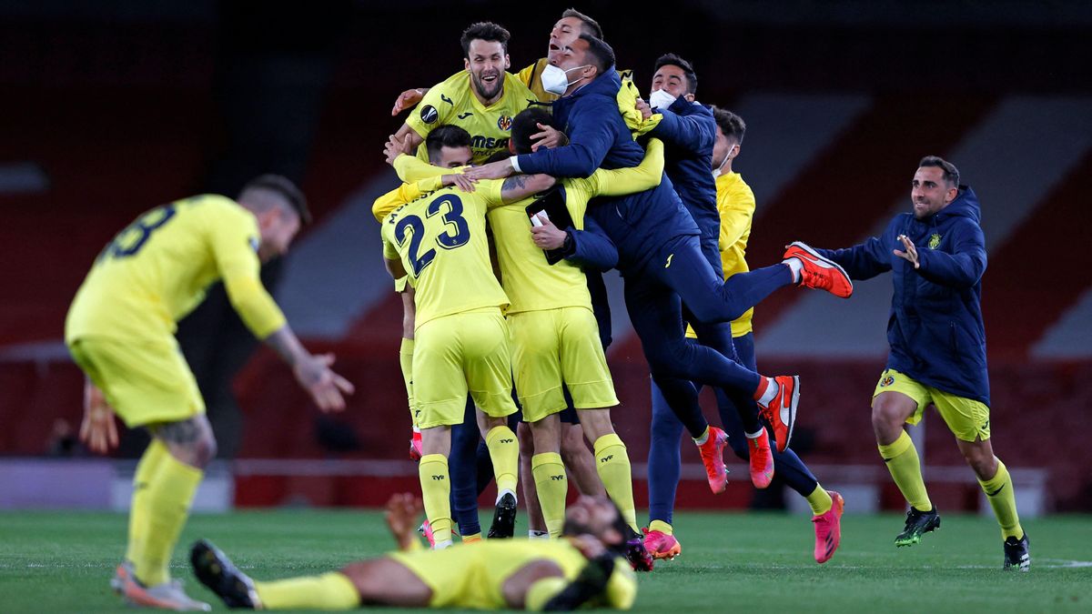 Los jugadores del Villarreal celebran la clasificación para su primera final europea, este jueves en Londres. Los jugadores del Villarreal celebran la clasificación para su primera final europea, este jueves en Londres.