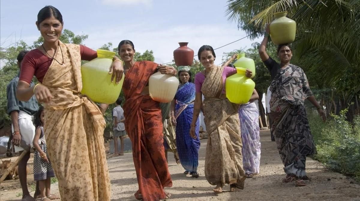 El día a día de las mujeres en la India. El día a día de las mujeres en la India.