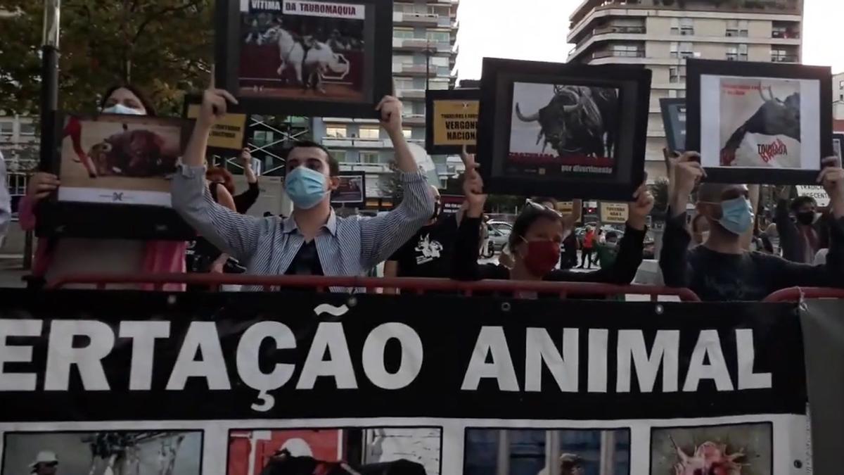 Protestas en Lisboa por el inicio de la temporada taurina