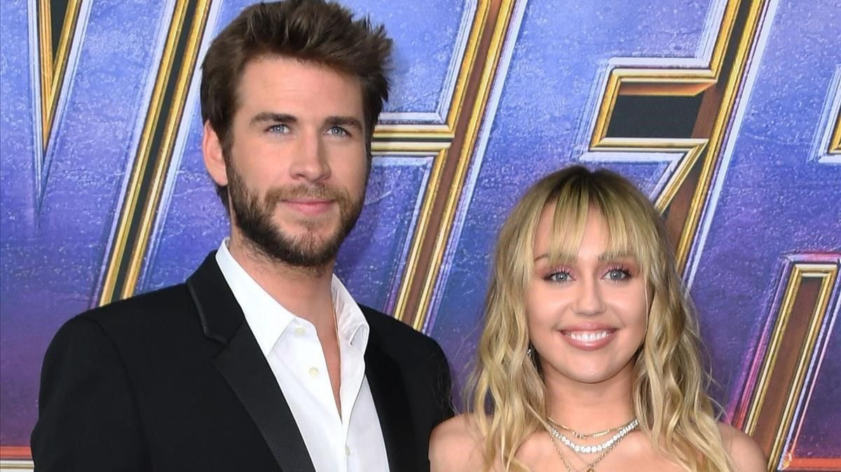 Liam Hemsworth y Miley Cyrus. Liam Hemsworth y Miley Cyrus.