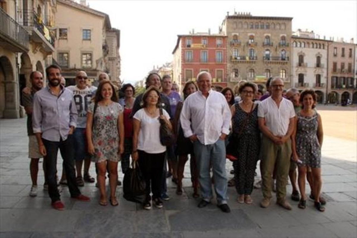 RABELL, EN VIC3 El cabeza de lista de Catalunya Sí que es Pot, con candidatos y colaboradores de Osona.ROMEVA Y LLACH3 Los candidatos de Junts pel Sí participaron ayer en un acto conjunto en Puigcerdà.’SELFIE’ DEL PSC3 Miquel Iceta y Àngel Ros se hicieron una foto junto con miembros de la candidatura socialista en Lleida. RABELL, EN VIC3 El cabeza de lista de Catalunya Sí que es Pot, con candidatos y colaboradores de Osona.ROMEVA Y LLACH3 Los candidatos de Junts pel Sí participaron ayer en un acto conjunto en Puigcerdà.’SELFIE’ DEL PSC3 Miquel Iceta y Àngel Ros se hicieron una foto junto con miembros de la candidatura socialista en Lleida.