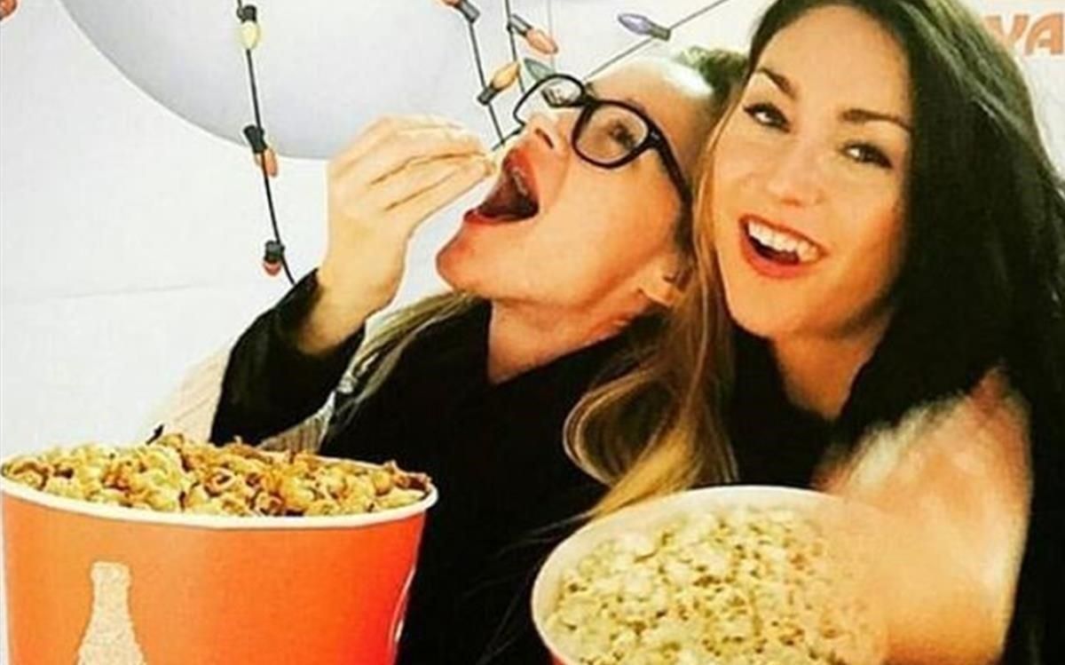 María Esteve y Celia Flores. María Esteve y Celia Flores.