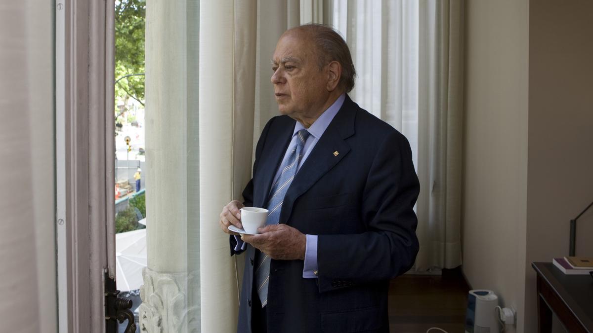 2009 / Jordi Pujol en su despacho de expresident de la Generalitat en el Passeig de Gràcia. 2009 / Jordi Pujol en su despacho de expresident de la Generalitat en el Passeig de Gràcia.