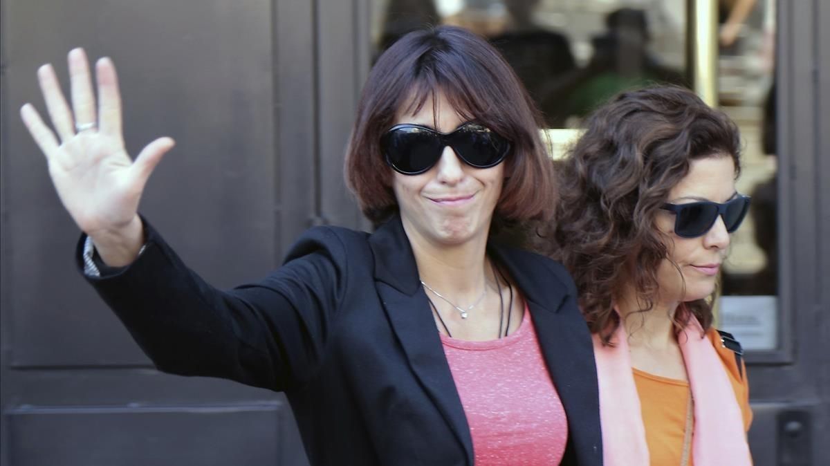 Juana Rivas, a la salida de los jugados de Granada, el 5 de septiembre. Juana Rivas, a la salida de los jugados de Granada, el 5 de septiembre.