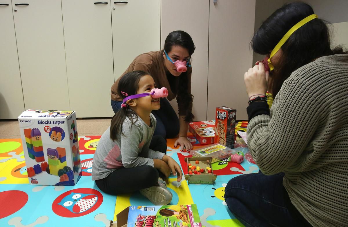 Las familias españolas buscan cada vez más que los canguros dominen el inglés. Las familias españolas buscan cada vez más que los canguros dominen el inglés.