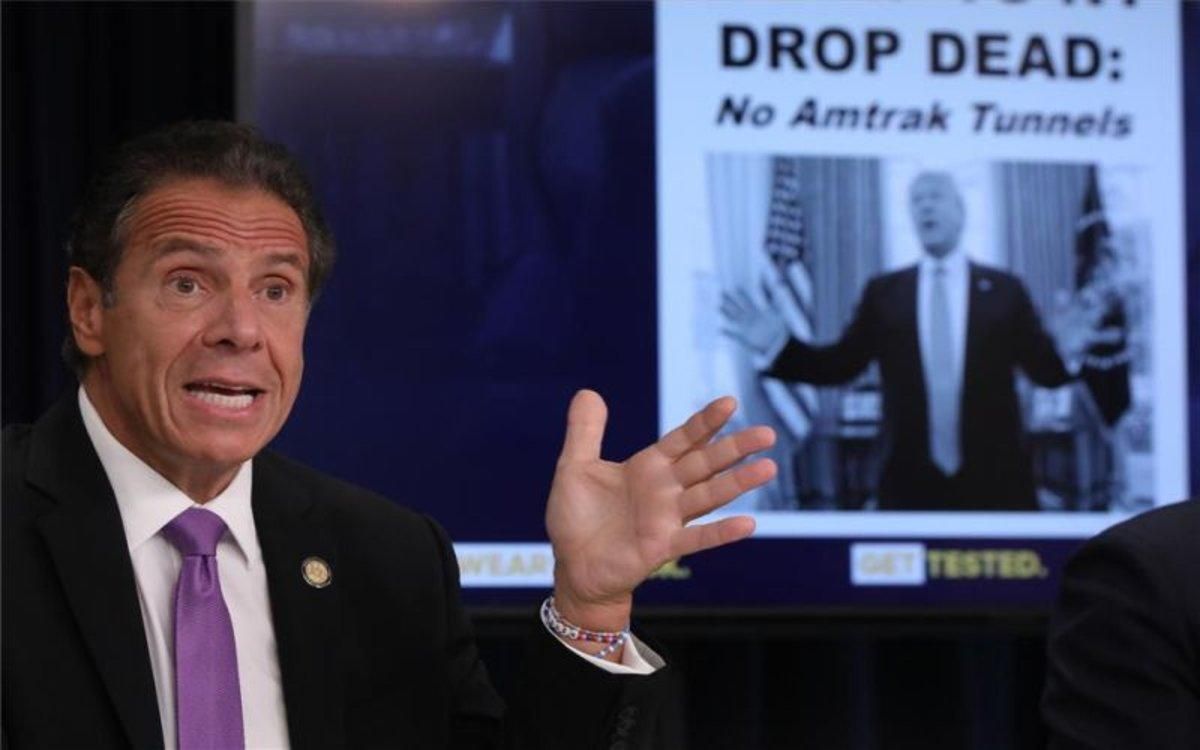 Andrew Cuomo gobernador del estado de Nueva York. Andrew Cuomo gobernador del estado de Nueva York.