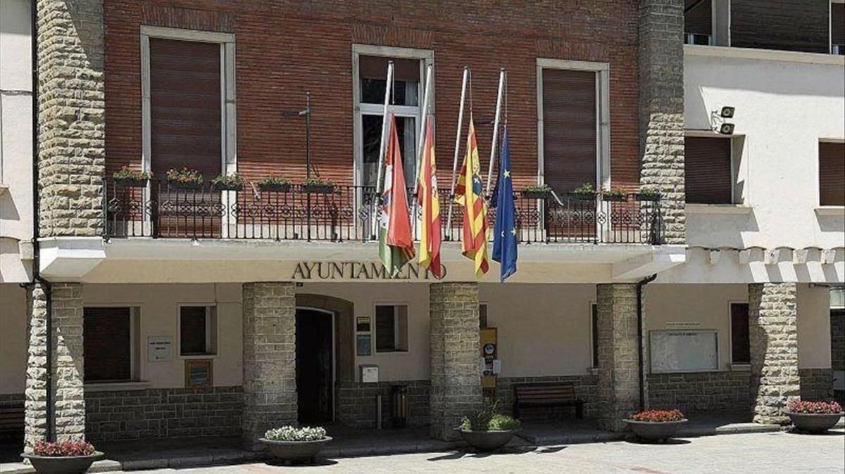 Los hechos tuvieron lugar en un establecimiento público de la localidad de Sabiñánigo. Los hechos tuvieron lugar en un establecimiento público de la localidad de Sabiñánigo.