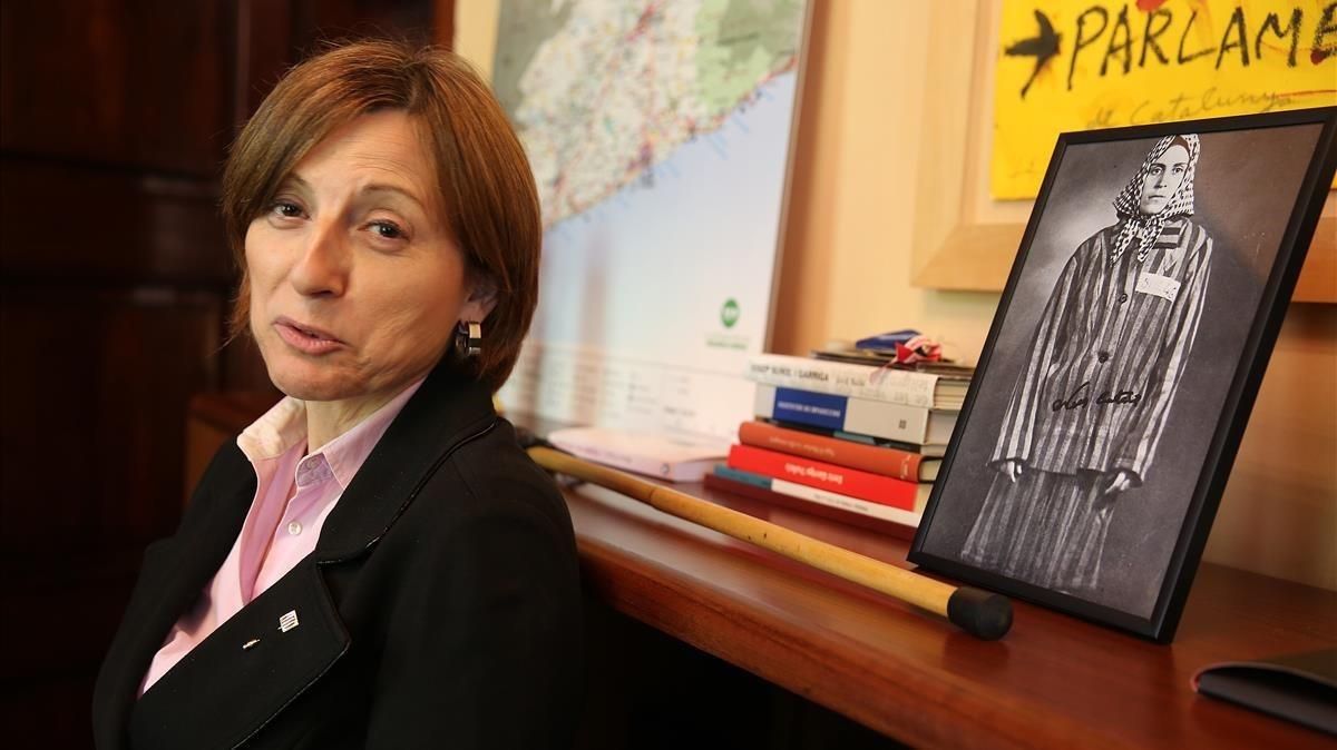 Carme Forcadell, en el despacho de la presidencia del Parlament, en abril del 2016. Carme Forcadell, en el despacho de la presidencia del Parlament, en abril del 2016.