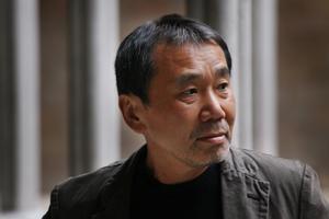 El escritor japonés Haruki Murakami, en 2011, cuando recibió en Barcelona el Premi Internacional Catalunya.