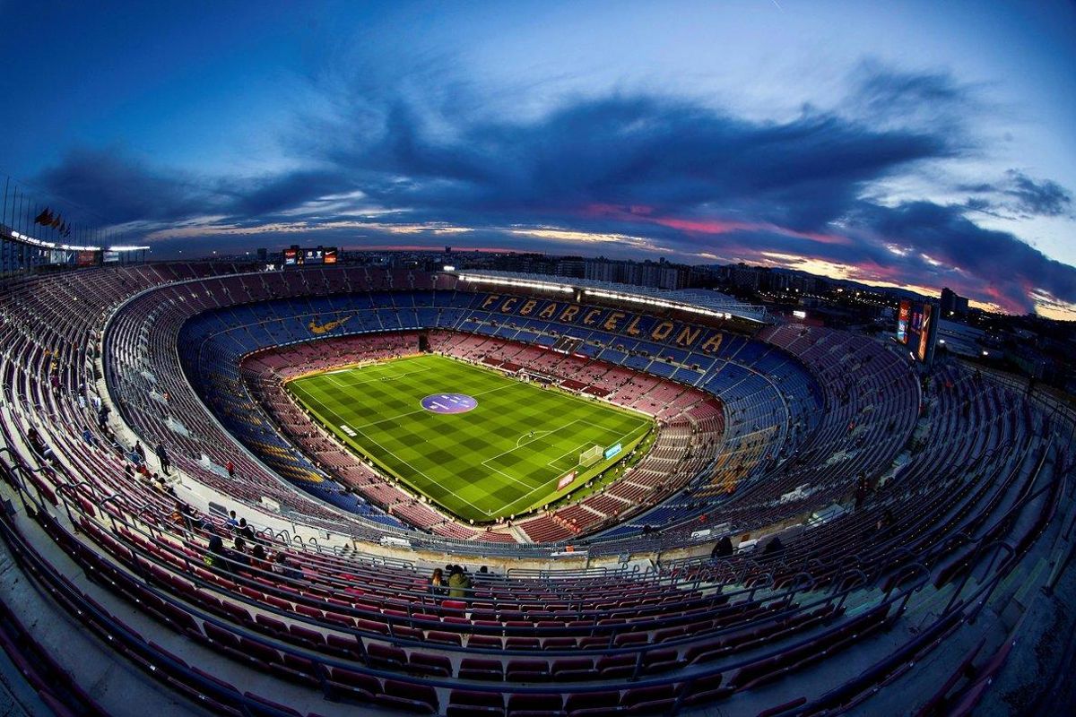 EPA1663. BARCELONA, 10/03/2020.- Fotografía de archivo realizada el 30 de enero de 2020, que muestra una vista del Camp Nou, en Barcelona, antes del partido de LaLiga entre el Barcelona FC y Leganes. El partido Barcelona-Nápoles, de la Liga de Campeones que se jugará el 18 de marzo en el Camp Nou, se disputará a puerta cerrada como consecuencia de la propagación del coronavirus, según se ha concretado tras una reunión celebrada, este martes, entre representantes de la Generalitat y del FC Barcelona. EFE/ Alejandro García EPA1663. BARCELONA, 10/03/2020.- Fotografía de archivo realizada el 30 de enero de 2020, que muestra una vista del Camp Nou, en Barcelona, antes del partido de LaLiga entre el Barcelona FC y Leganes. El partido Barcelona-Nápoles, de la Liga de Campeones que se jugará el 18 de marzo en el Camp Nou, se disputará a puerta cerrada como consecuencia de la propagación del coronavirus, según se ha concretado tras una reunión celebrada, este martes, entre representantes de la Generalitat y del FC Barcelona. EFE/ Alejandro García