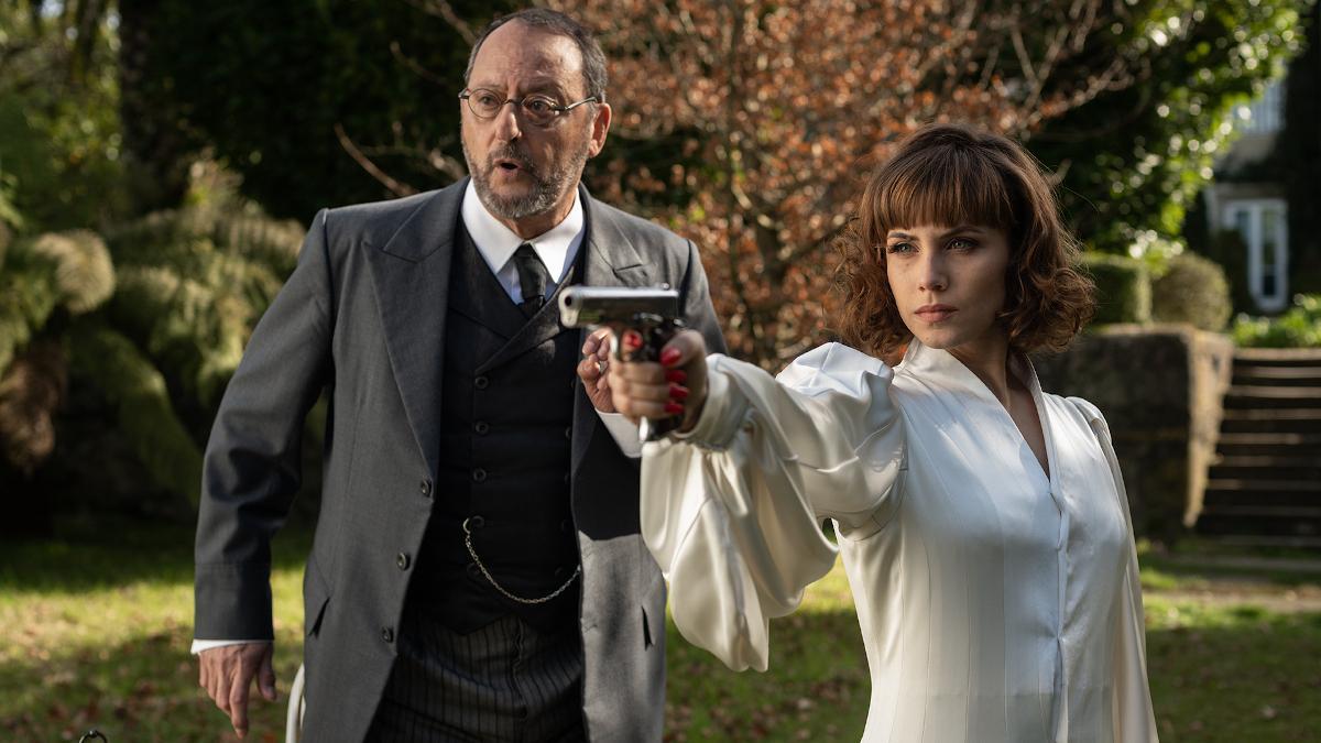 'Un asunto privado': una empoderada Aura Garrido y Jean Reno, en la España criminal de los 40 - Vimarsana News