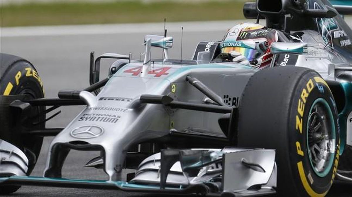 El Mercedes de Lewis Hamilton, este viernes. El Mercedes de Lewis Hamilton, este viernes.