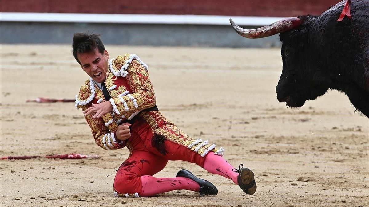 Gonzalo Caballero, el nòvio torero de Victoria Federica, pateix una greu cornada Gonzalo Caballero, el nòvio torero de Victoria Federica, pateix una greu cornada