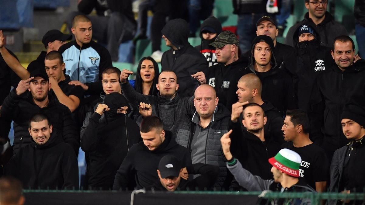 La UEFA sanciona per racisme Bulgària amb un partit a porta tancada La UEFA sanciona per racisme Bulgària amb un partit a porta tancada