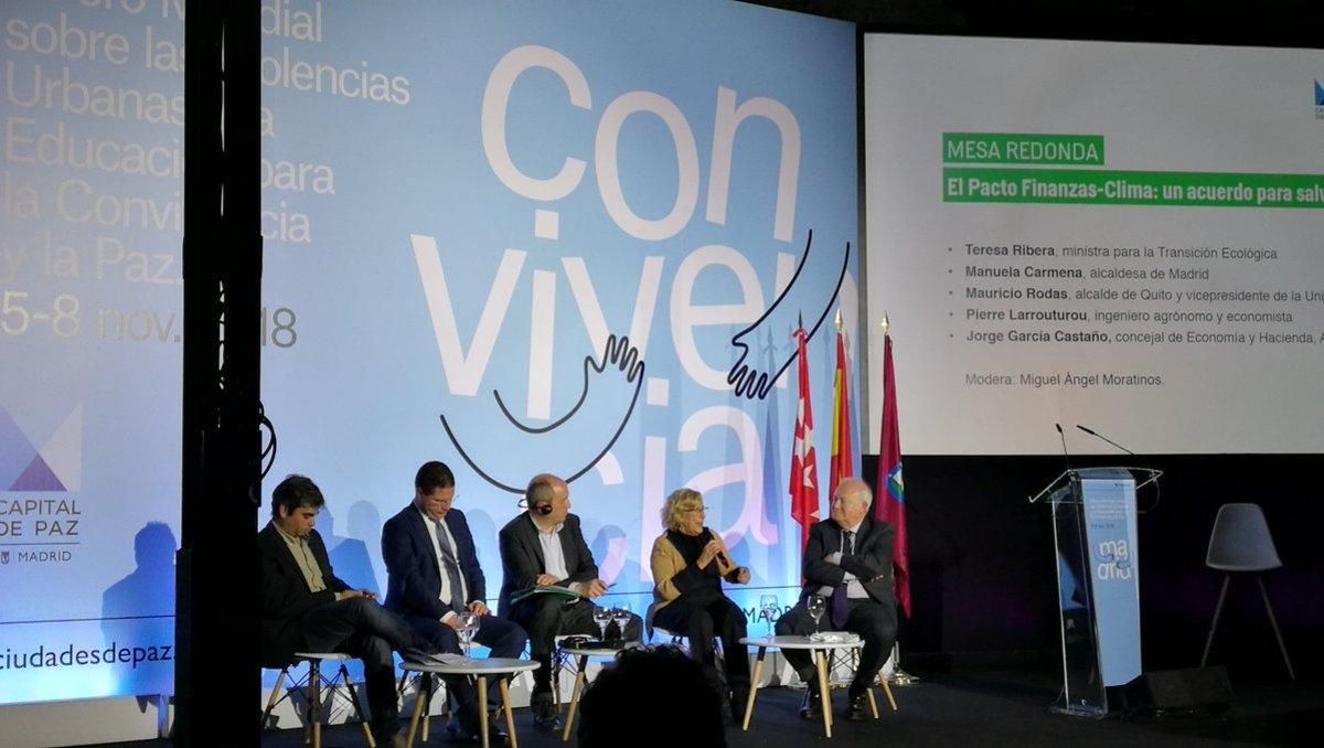 El Pacto Finanzas-Clima es una iniciativa liderada por el Premio Nobel de la Paz, Jean Jouzel, y el economista Pierre Larrouturou. El Pacto Finanzas-Clima es una iniciativa liderada por el Premio Nobel de la Paz, Jean Jouzel, y el economista Pierre Larrouturou.